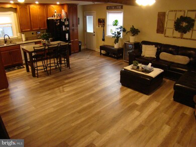 9817 Meadowview Dr, Newburg, MD 20664 - photo 5