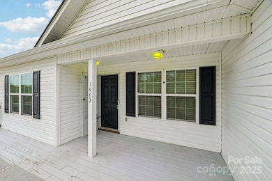 1462 Mathis Rd, Rock Hill, SC 29732 - photo 7