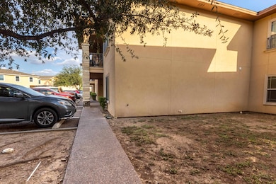 9805 Sterling Loop unit 201, Laredo, TX 78045 - photo 5