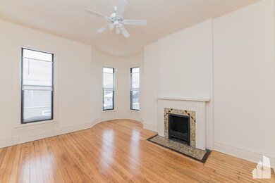 1403 W Huron St unit 4, Chicago, IL 60642 - photo 7