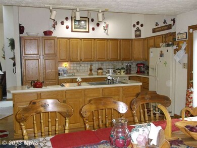 3520 Elsa Ave, Waldorf, MD 20603 - photo 4