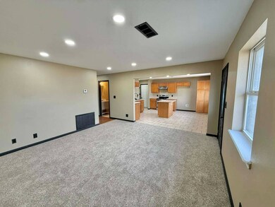 2605 Palomino Ln, Guymon, OK 73942 - photo 3