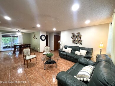 Living Room 4