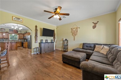 697 Doss Ln, Moody, TX 76557 - photo 6