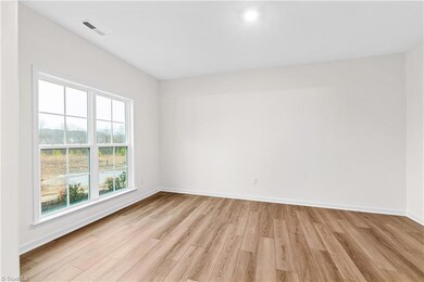 129 Oakmont Ln, King, NC 27021 - photo 4