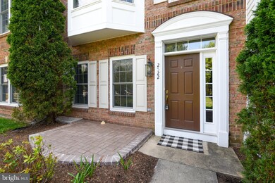 2522 Walnut Leaf Ln, Herndon, VA 20171 - photo 3