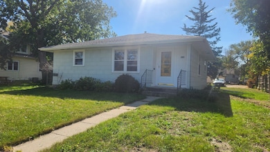 510 5th St SE, Pipestone, MN 56164 - photo 2