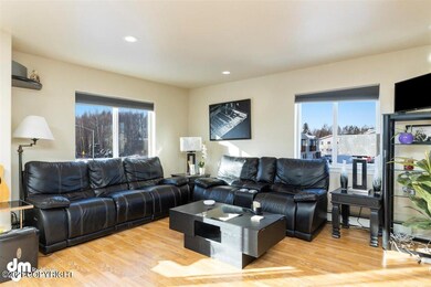 2020 E 73rd Living room