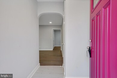 705 Woodsdale Rd, Catonsville, MD 21228 - photo 3