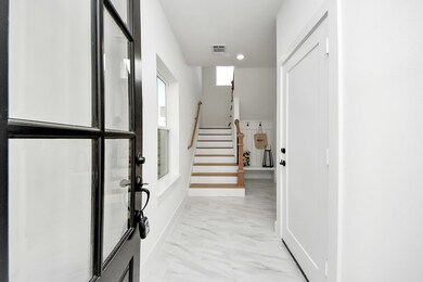 717 Marcella St unit E, Houston, TX 77091 - photo 4