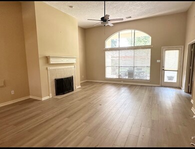 527 Starkstone Ct, Spring, TX 77386 - photo 7