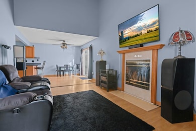 2333 Williams Dr, Burnsville, MN 55337 - photo 5