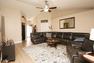 2759DoveHavenLiving2