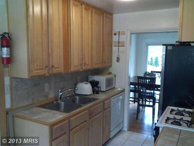 508 Valley Dr SE, Vienna, VA 22180 - photo 4