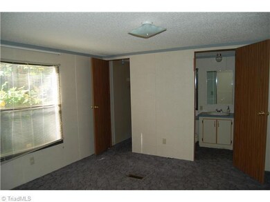 4117 Friendship Rd, Asheboro, NC 27205 - photo 5