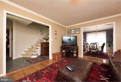 8407 Forrester Blvd, Springfield, VA 22152 - photo 2