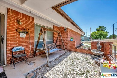 1202 Bluff Dr, Copperas Cove, TX 76522 - photo 5