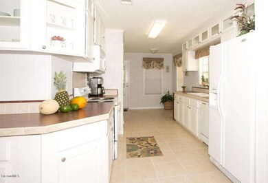 638 Barefoot Blvd - Kitchen 1 - MLS