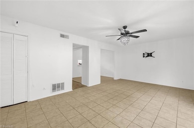 2235 Shadow Valley Rd unit E, High Point, NC 27265 - photo 5