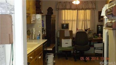 Kitchen/Eating Area
