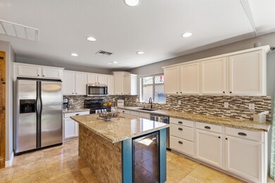 006_Kitchen