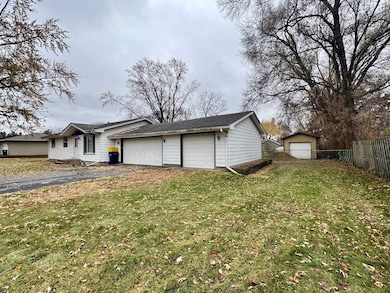 5753 Fox Ct, South Beloit, IL 61080 - photo 2