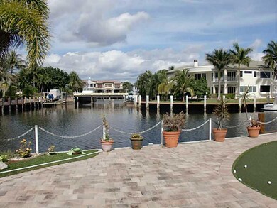 Waterfront/Dock/Pier.