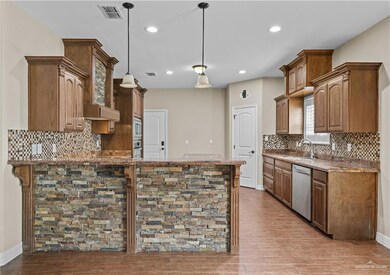 2608 Flamingo Ave, Mission, TX 78574 - photo 6