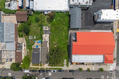 150-12 12 Ave, Whitestone, NY 11357 - photo 2