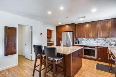 819 E Divot Dr, Tempe, AZ 85283 - photo 3