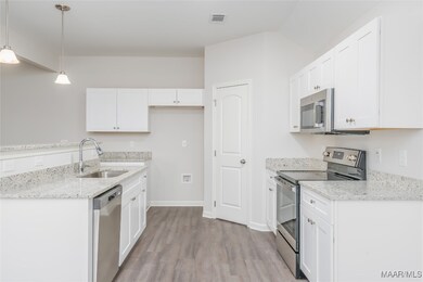 3153 Landing Ln, Deatsville, AL 36022 - photo 4