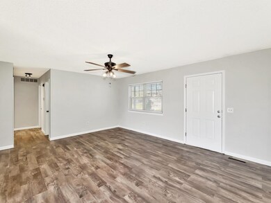 208 N Heather Ln, Maize, KS 67101 - photo 4