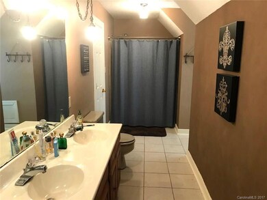 423 Windsor Ln, Statesville, NC 28677 - photo 7