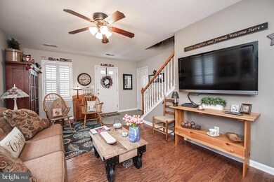 167 W Harmony Dr unit 32, Pottstown, PA 19464 - photo 5