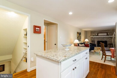 15927 Uppsala Ct, Woodbridge, VA 22191 - photo 6