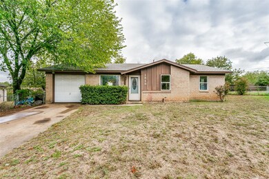 1313 Bryan Ct, Bedford, TX 76022 - photo 2