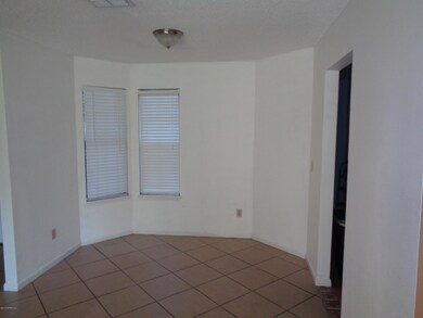 8463 Capricorn St, Jacksonville, FL 32216 - photo 5