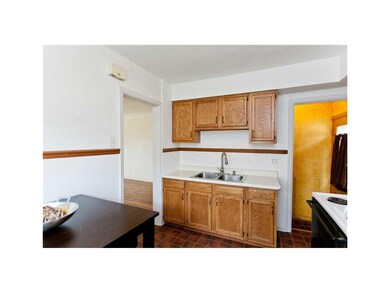 Eat-in Kitchen.