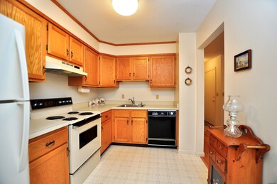 11 Far View Commons unit 11, Southbury, CT 06488 - photo 7