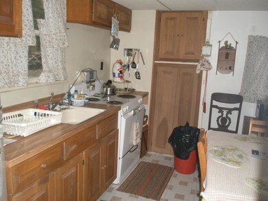 671 Toll Rd, Effort, PA 18330 - photo 5