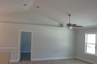 52 Crawford Ave, Crawfordville, FL 32327 - photo 3