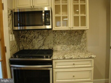 2824 Jefferson Dr, Alexandria, VA 22303 - photo 4