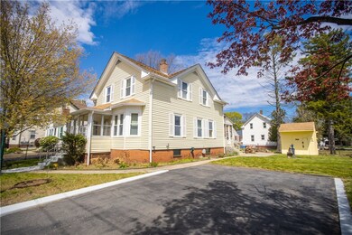 28 Hemlock Ave, Cranston, RI 02910 - photo 2