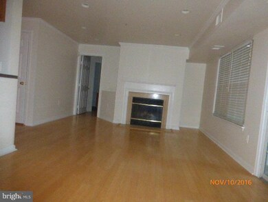 9704 Lake Pointe Ct unit 202, Upper Marlboro, MD 20774 - photo 5