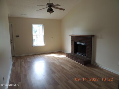 121 Creekview Dr, Jacksonville, NC 28540 - photo 7