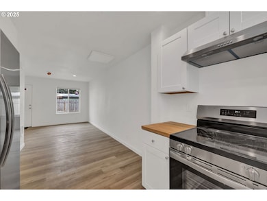 4070 Barger Dr, Eugene, OR 97402 - photo 6