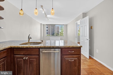 Van Ness East unit 941, Washington, DC 20008 - photo 6