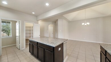 2066 Lepper St, Alvin, TX 77511 - photo 7