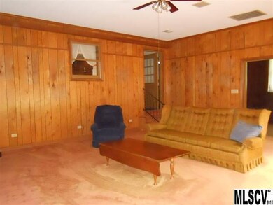 Bonus/rec area