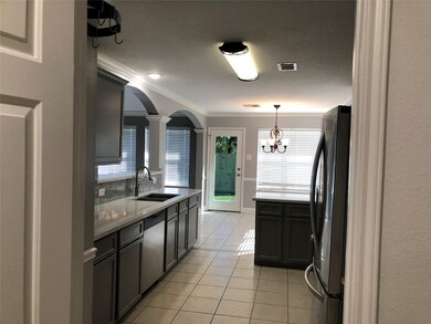 3109 Quail Run Dr, Alvin, TX 77511 - photo 6